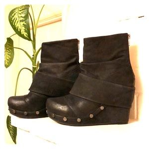 Black leather Toto wedges, size 8